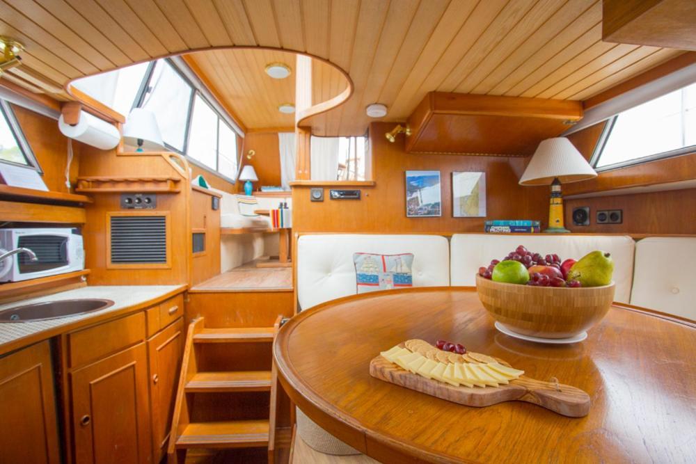 Maine Bed & Boat, Nebi Hotel Damariscotta Exterior photo